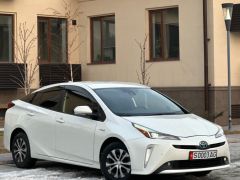 Фото авто Toyota Prius