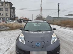 Фото авто Nissan Leaf