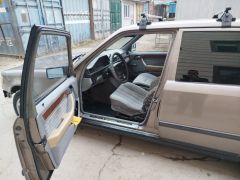 Photo of the vehicle Mercedes-Benz W124