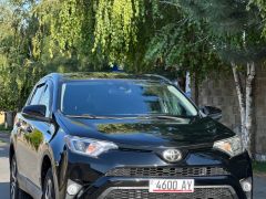 Сүрөт унаа Toyota RAV4