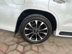 Photo of the vehicle Lexus LX