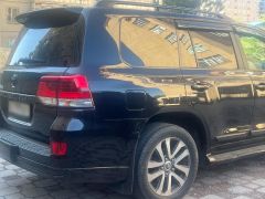 Сүрөт унаа Toyota Land Cruiser