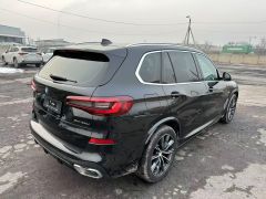 Photo of the vehicle BMW X5