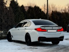 Photo of the vehicle BMW 5 Series