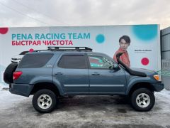 Сүрөт унаа Toyota Sequoia