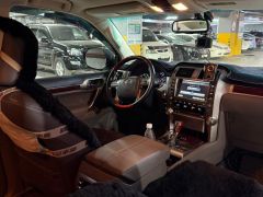 Photo of the vehicle Lexus GX