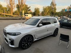 Фото авто BMW X7