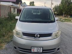 Сүрөт унаа Nissan Serena