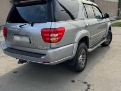 Сүрөт унаа Toyota Sequoia