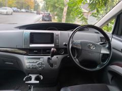 Photo of the vehicle Toyota Estima