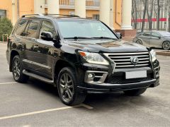 Photo of the vehicle Lexus LX