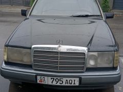 Сүрөт унаа Mercedes-Benz W124