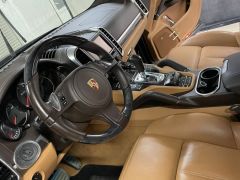 Photo of the vehicle Porsche Cayenne