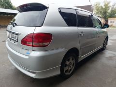 Photo of the vehicle Toyota Ipsum