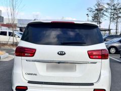 Сүрөт унаа Kia Carnival