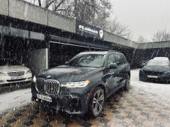 Фото авто BMW X7