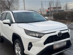 Сүрөт унаа Toyota RAV4