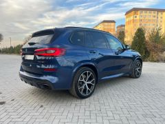 Photo of the vehicle BMW X5