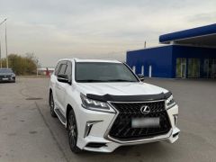 Photo of the vehicle Lexus LX