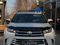 Photo of the vehicle Toyota Highlander