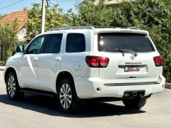 Фото авто Toyota Sequoia