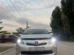 Фото авто Toyota Prius v (+)