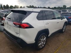 Photo of the vehicle Toyota RAV4