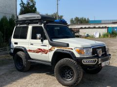 Сүрөт унаа Toyota Land Cruiser