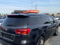 Photo of the vehicle Kia Carnival