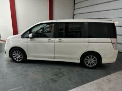 Фото авто Honda Stepwgn