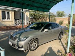 Photo of the vehicle Toyota Crown