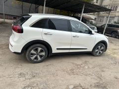 Сүрөт унаа Kia Niro