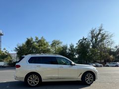 Сүрөт унаа BMW X7