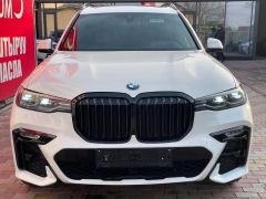 Photo of the vehicle BMW X7