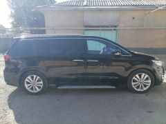 Photo of the vehicle Kia Carnival