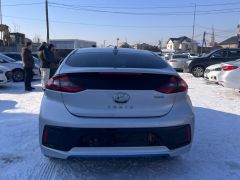 Photo of the vehicle Hyundai IONIQ