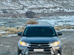 Сүрөт унаа Toyota Highlander