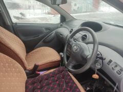 Сүрөт унаа Toyota Vitz