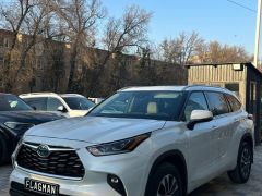 Сүрөт унаа Toyota Highlander