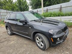 Photo of the vehicle BMW X5