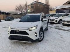 Сүрөт унаа Toyota RAV4