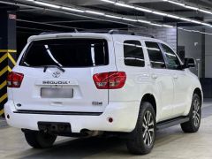 Фото авто Toyota Sequoia