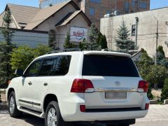 Сүрөт унаа Toyota Land Cruiser