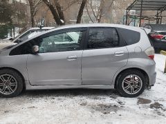 Фото авто Honda Fit