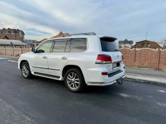 Photo of the vehicle Lexus LX