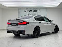 Фото авто BMW M5