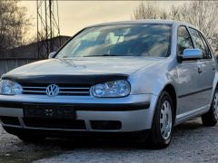 Фото авто Volkswagen Golf