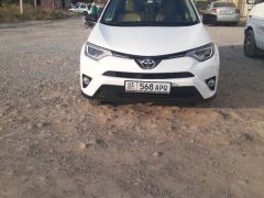 Сүрөт унаа Toyota RAV4