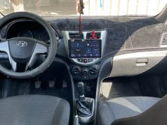 Сүрөт унаа Hyundai Solaris