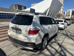 Сүрөт унаа Toyota Highlander